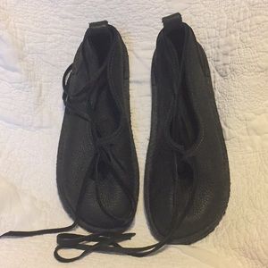 Black leather Native Earth lace up shoes